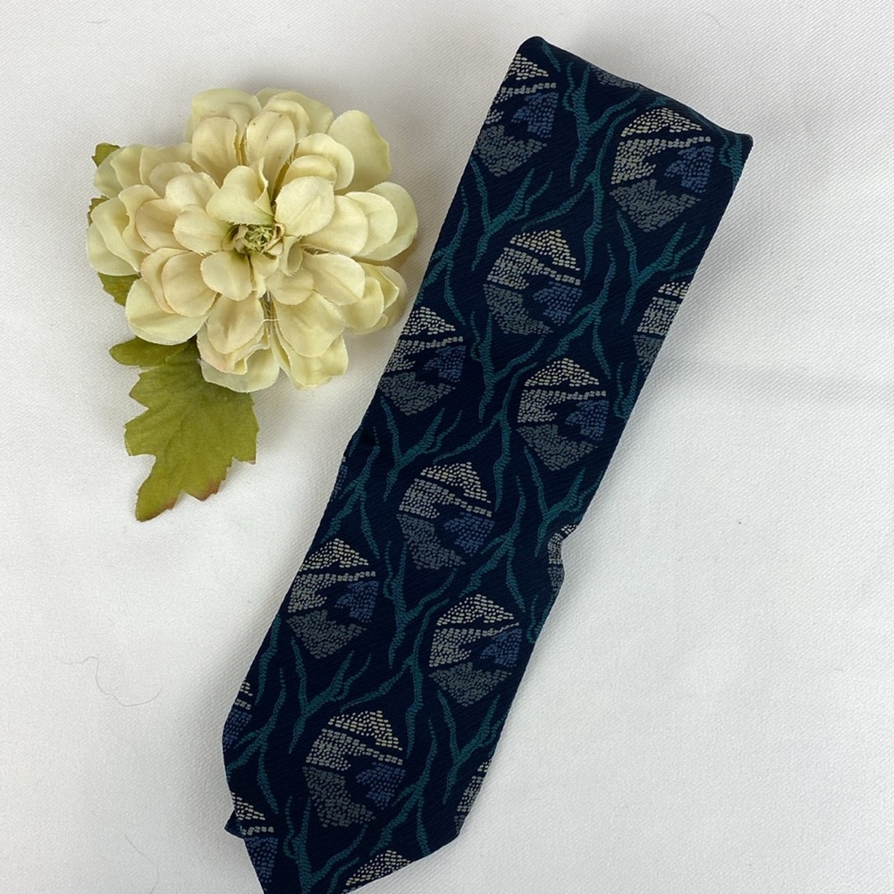Giorgio Armani 100% Silk Blue & Black Print Men’s Tie